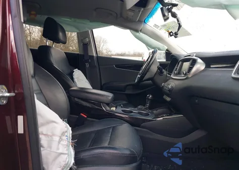 2017 Kia Sorento 3.3L Ex z USA, uszkodzony, nr VIN 5XYPHDA58HG330483